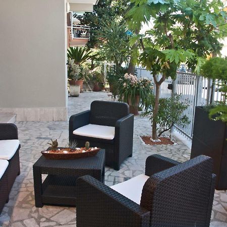 Alba D'Abruzzo Bed And Breakfast Alba Adriatica Kültér fotó